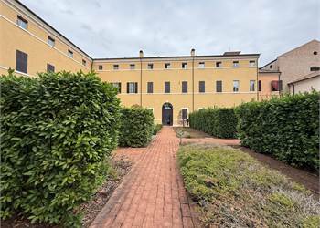 LOFT IN CONTESTO DI PREGIO